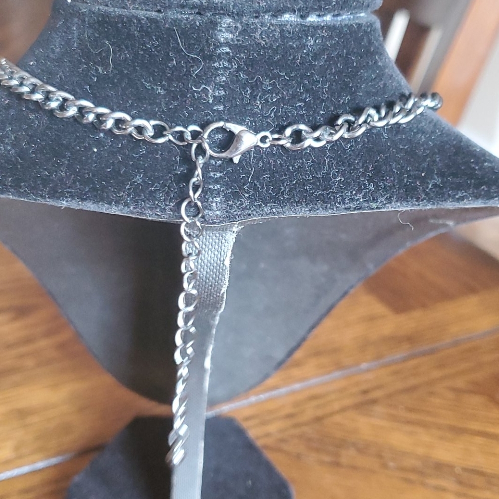 Necklace - Picture 3 of 3